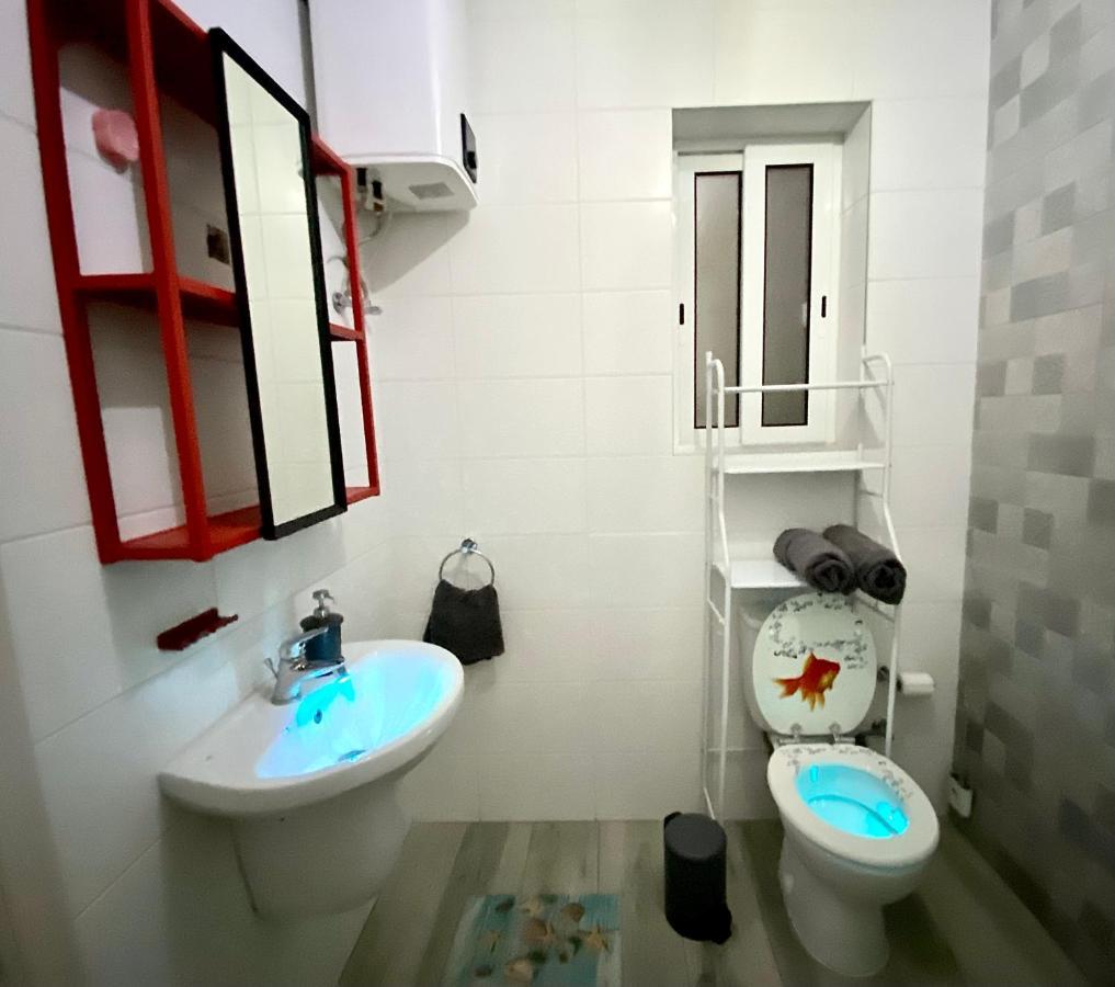 Central Private En-Suite With Balcony In Shared Residence Pietà Exterior foto