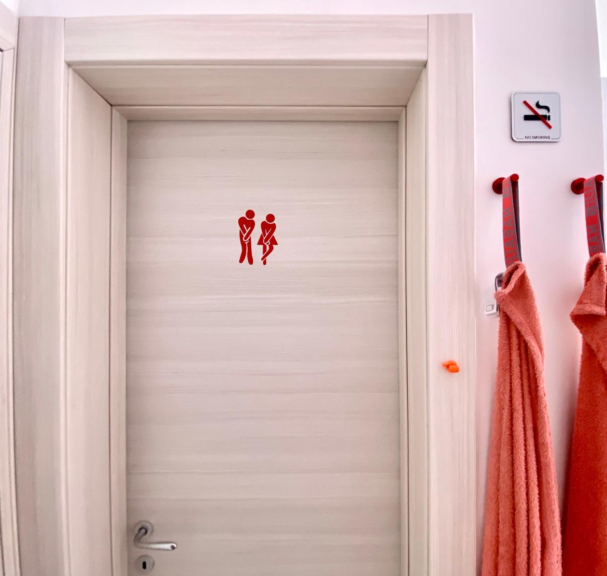 Central Private En-Suite With Balcony In Shared Residence Pietà Exterior foto
